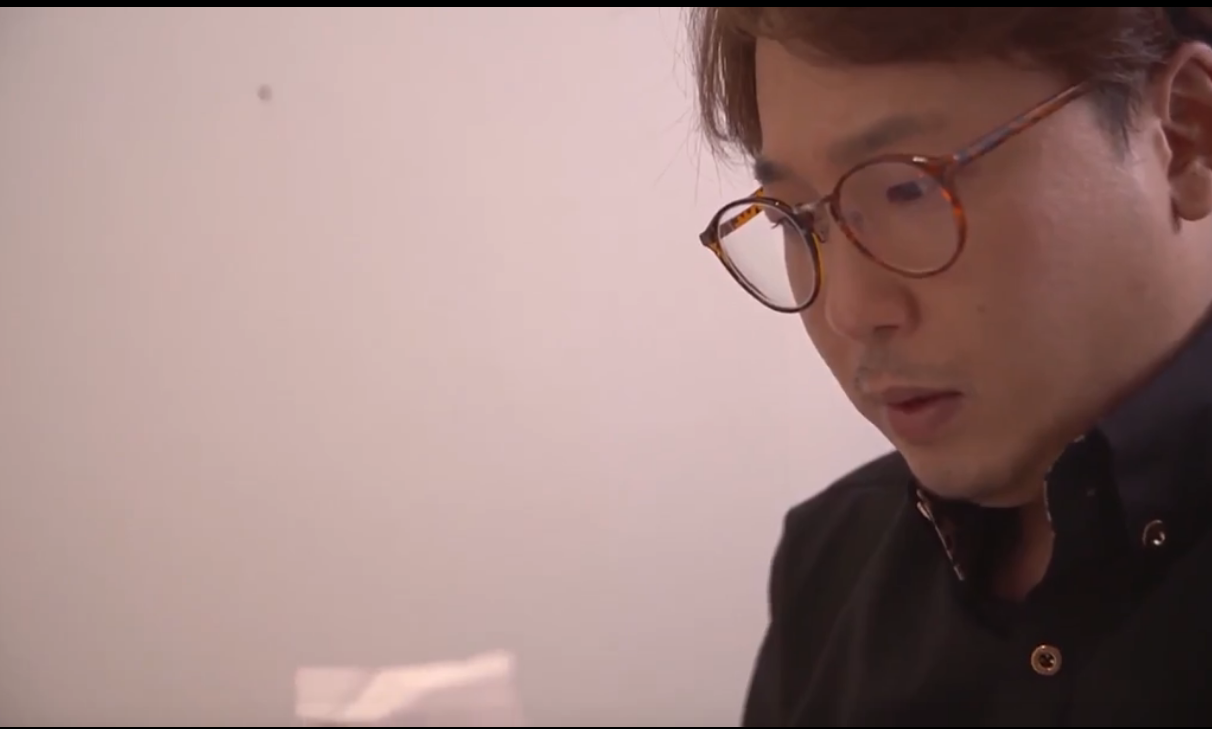 肉体的采访海报剧照