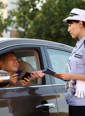 因爱疯狂海报剧照