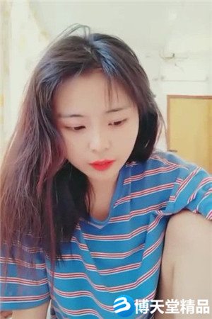 [国产剧情]女神级成都妹子皮肤很白哥哥醒来就来一炮海报剧照