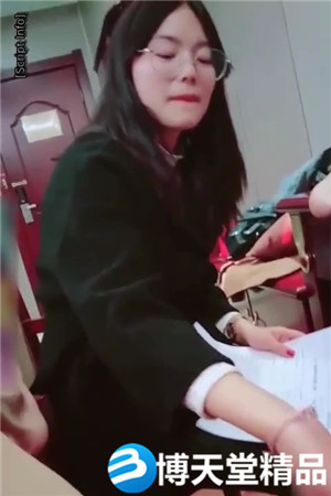 [国产剧情]学院乖乖女和混混男友开房海报剧照