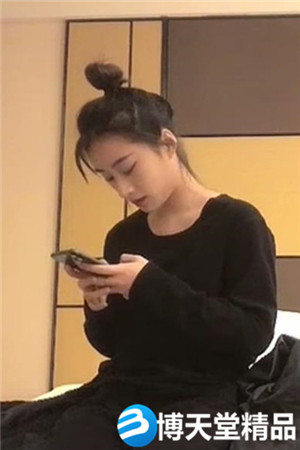 [国产剧情]小宝探花漂亮苗条00后女神降临海报剧照