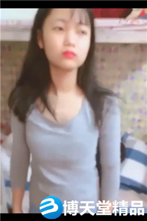 [国产剧情]大学美女放暑假后被男友带到男生宿舍调教海报剧照
