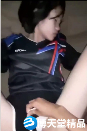 [国产剧情]玩弄喝多的18岁KTV服务员小妹逼毛稀疏半昏半睡被无套爆操海报剧照