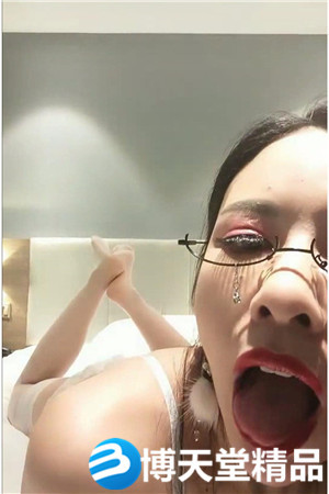 [国产剧情]女技师白丝情趣内衣性感诱惑 奥斯卡小戏精可撒娇可卖骚海报剧照