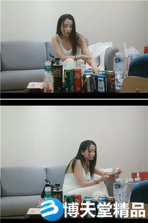 [国产剧情]来两妹子留下白衣妹 双腿肩上扛 侧入大力抽插海报剧照
