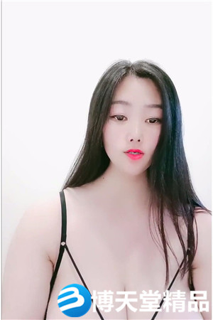 [国产剧情]神级巨乳【西米露】这样的乳房走在街上回头率高高海报剧照