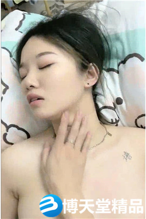 [国产剧情]欲女【小熊维尼呀】青春貌美，极品水蜜桃大胸海报剧照