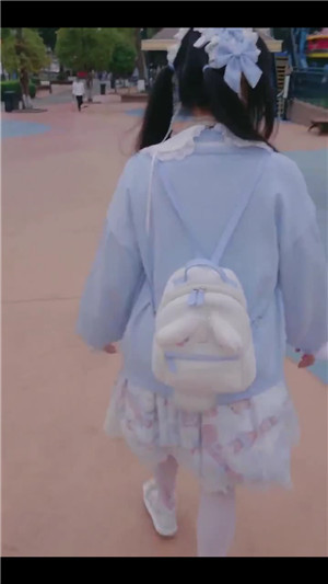 [国产剧情]露脸极品少女洛丽塔『喵喵』户外啪啪甄选电影院口爱摩天轮KTV海报剧照