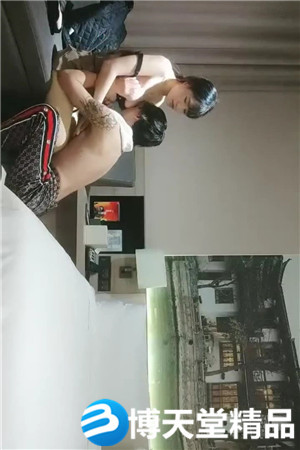 [国产剧情]22岁幼师兼职，甜美乖巧，肤白貌美俏佳人，特写鲍鱼，淫水汪汪极其诱人海报剧照