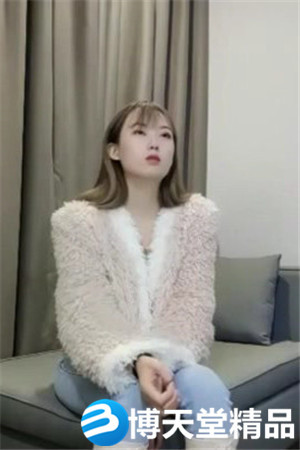 [国产剧情]颜值甜美高价大圈兼职美女，拨开情趣内裤揉小穴，跪地深喉口技不错海报剧照