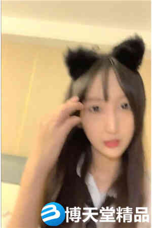 [国产剧情]偶像明星般的9分顶级颜值，大大的眼睛炯炯有神 高挑的身材海报剧照