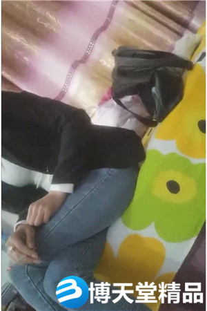 [国产剧情]精彩午后场推荐，疫情之下，兼职少妇多了起来海报剧照