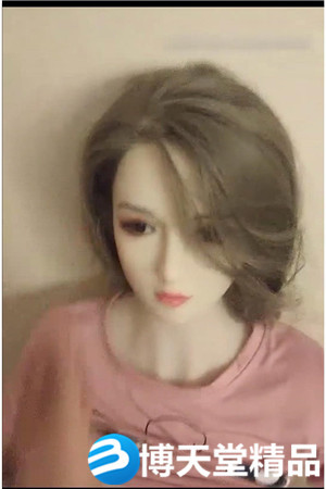 [国产剧情]老哥套路深啊,到高端成人娃娃店一次点4个套餐,一步步套路老板娘海报剧照