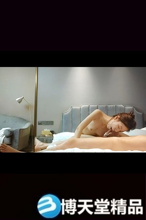 【模特写真拍摄丶探花】高价约极品气质模特，首次加钱操逼，大白美腿夹着腰，大屌顶的美女受不了海报剧照