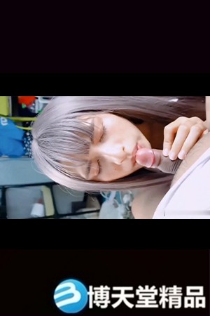 漂亮美眉吃鸡啪啪 在家被男友骚逼舔的很舒坦 扒开内内就开车 射了一奶子海报剧照