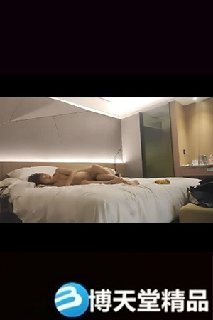 文轩 今晚约了个颜值不错白色外套花臂妹子啪啪，口交舔弄上位骑坐后人大力抽插猛操海报剧照