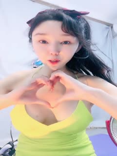 女人能顶半边天，丝袜高跟大长腿极品御姐全程露脸大秀演绎海报剧照
